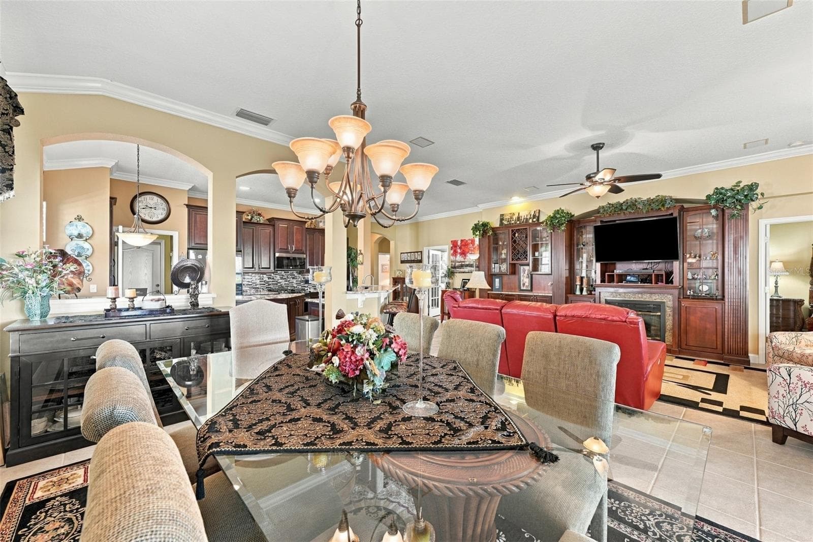 Single Family Residence at 1106 EMERALD DUNES DR, SUN CITY CENTER, photo 19 of 62