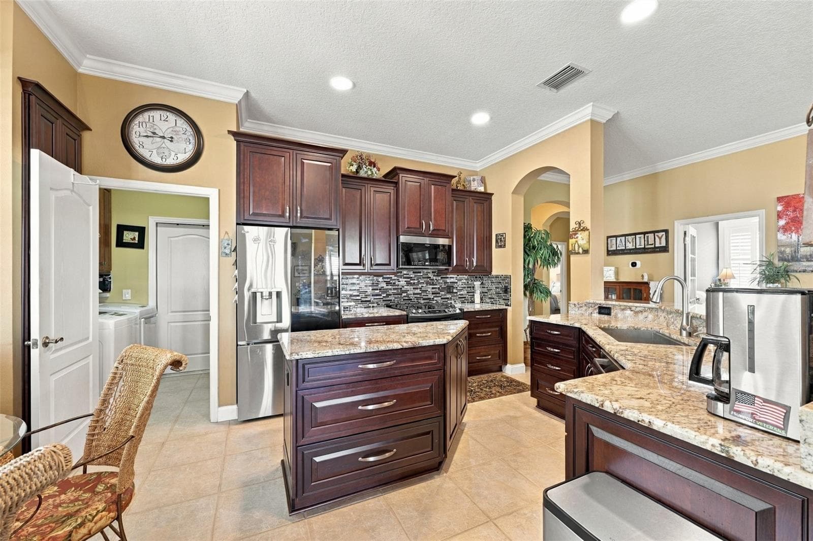 Single Family Residence at 1106 EMERALD DUNES DR, SUN CITY CENTER, photo 22 of 62