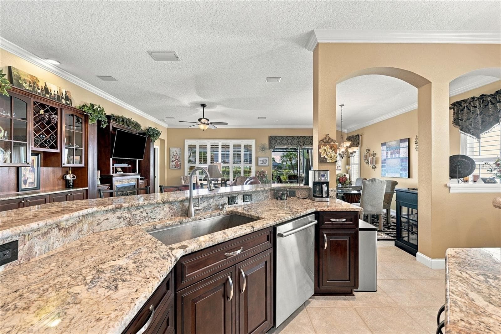 Single Family Residence at 1106 EMERALD DUNES DR, SUN CITY CENTER, photo 24 of 62