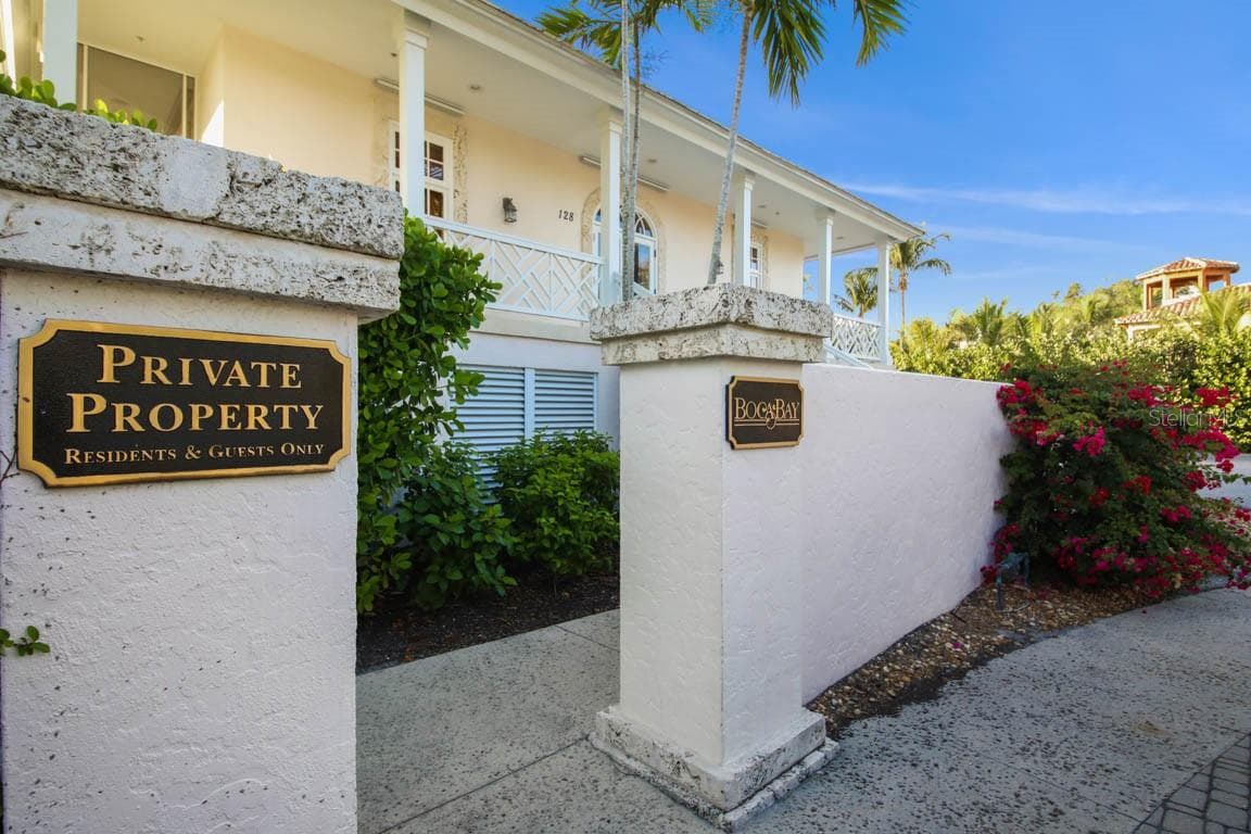 North Gulf Front Pool - 700 S HARBOR DR, BOCA GRANDE