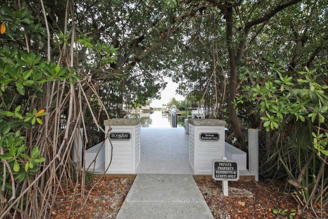 Waterways Boca Bay Day Docks - 700 S HARBOR DR, BOCA GRANDE