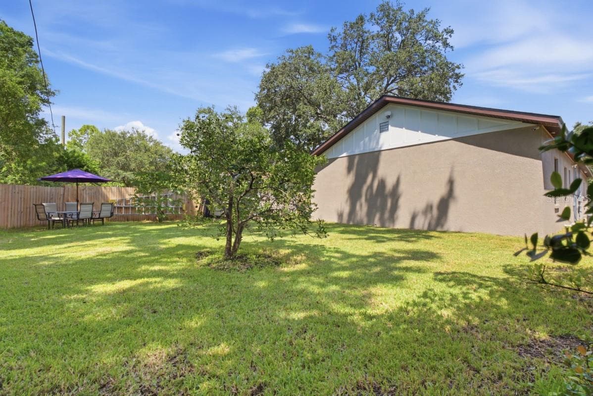 Single Family Residence at 4710 W BAY VIEW AVE, TAMPA, photo 18 of 50