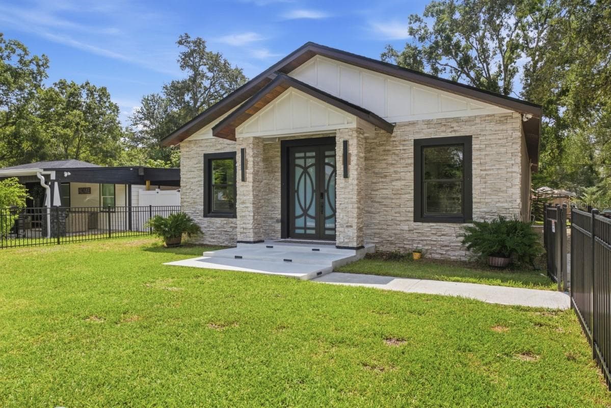 Single Family Residence at 4710 W BAY VIEW AVE, TAMPA, photo 19 of 50