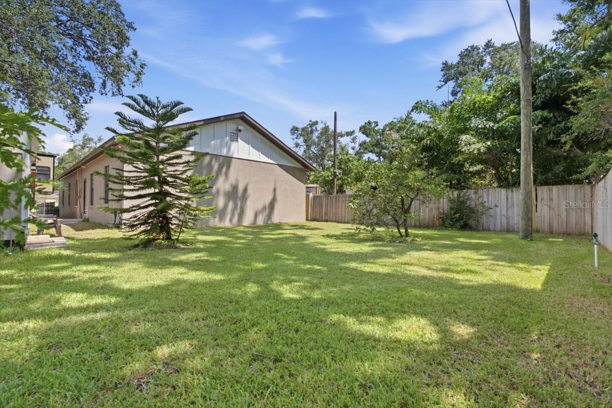 Single Family Residence at 4710 W BAY VIEW AVE, TAMPA, photo 32 of 50