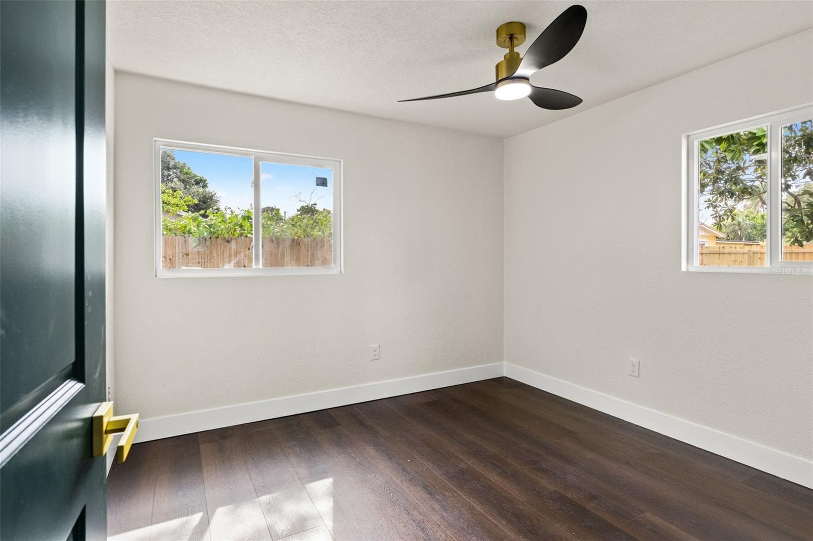 Single Family Residence at 6810 13TH ST N, ST PETERSBURG, photo 18 of 32