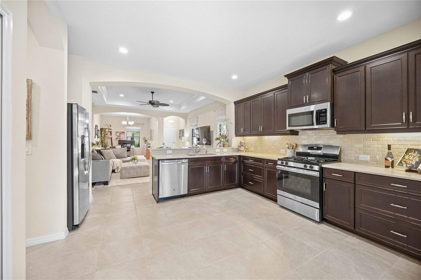 Kitchen - 216 MARCHENO WAY, NORTH VENICE