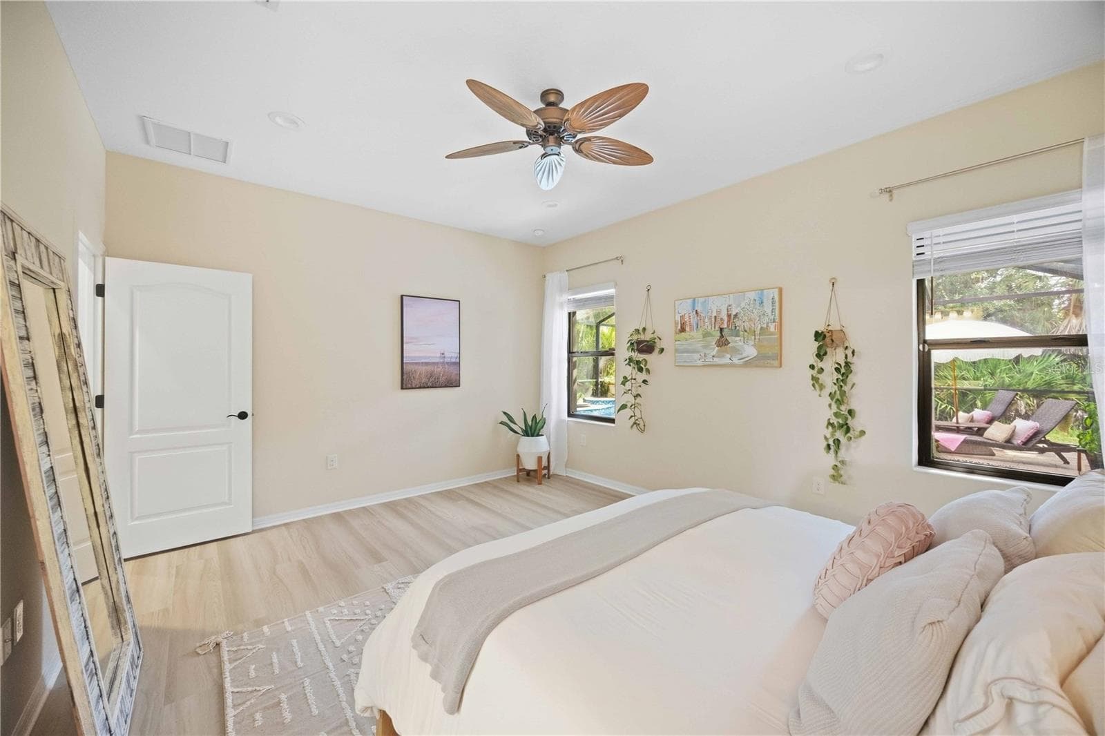 Single Family Residence at 216 MARCHENO WAY, NORTH VENICE, photo 27 of 63