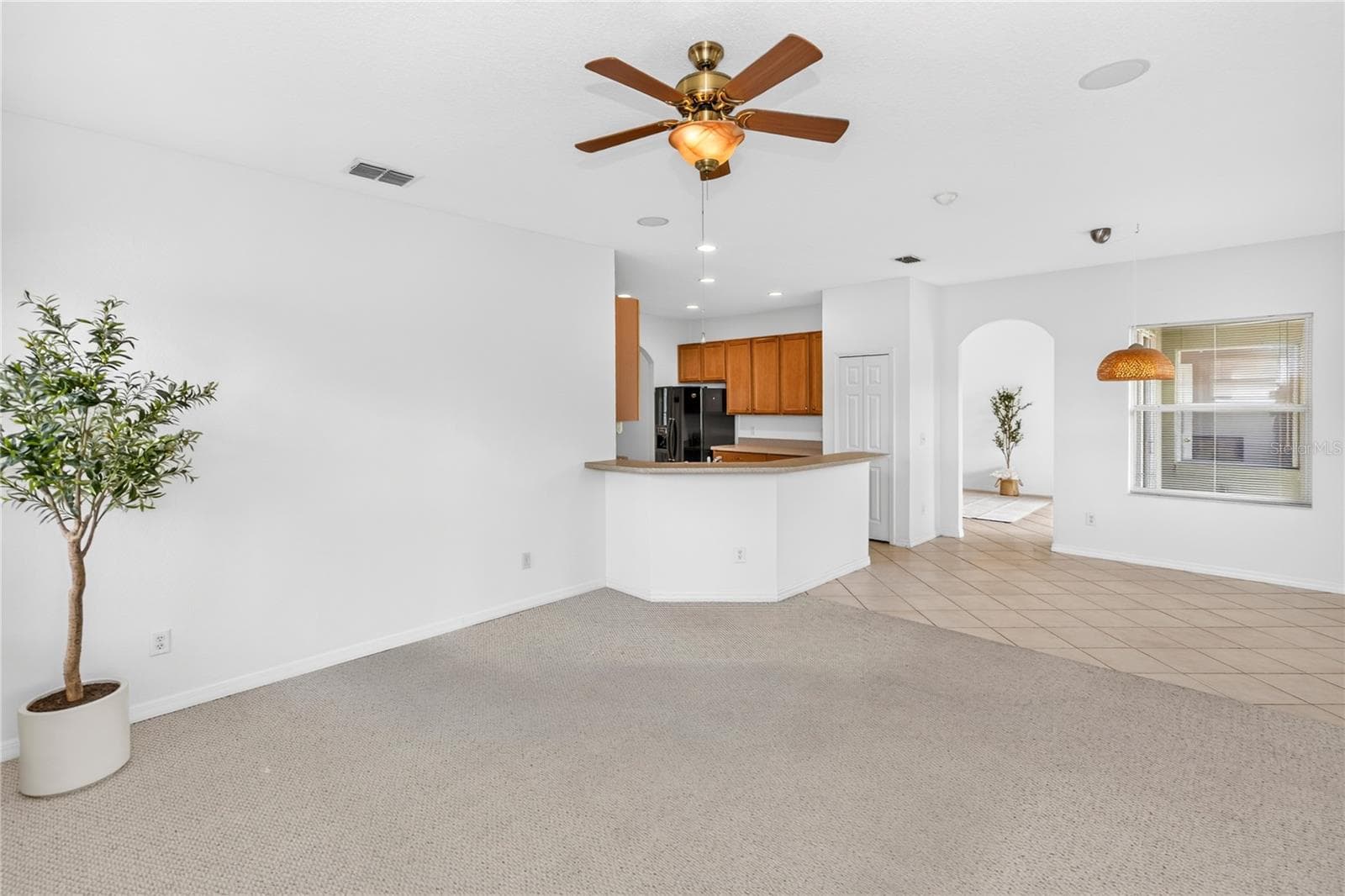 Single Family Residence at 330 LAKE AMBERLEIGH DR, WINTER GARDEN, photo 15 of 100