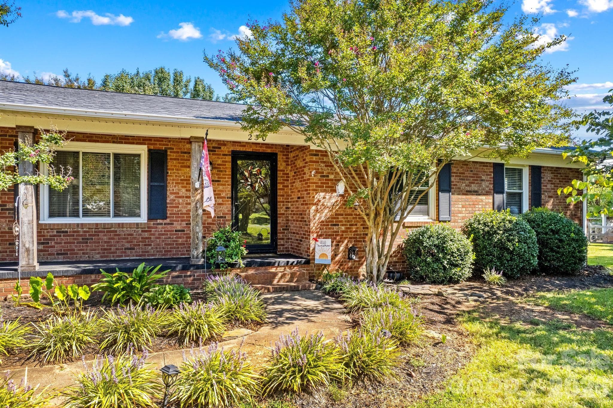 Single Family Residence at 230 E Old Farm Road, Salisbury, photo 6 of 48