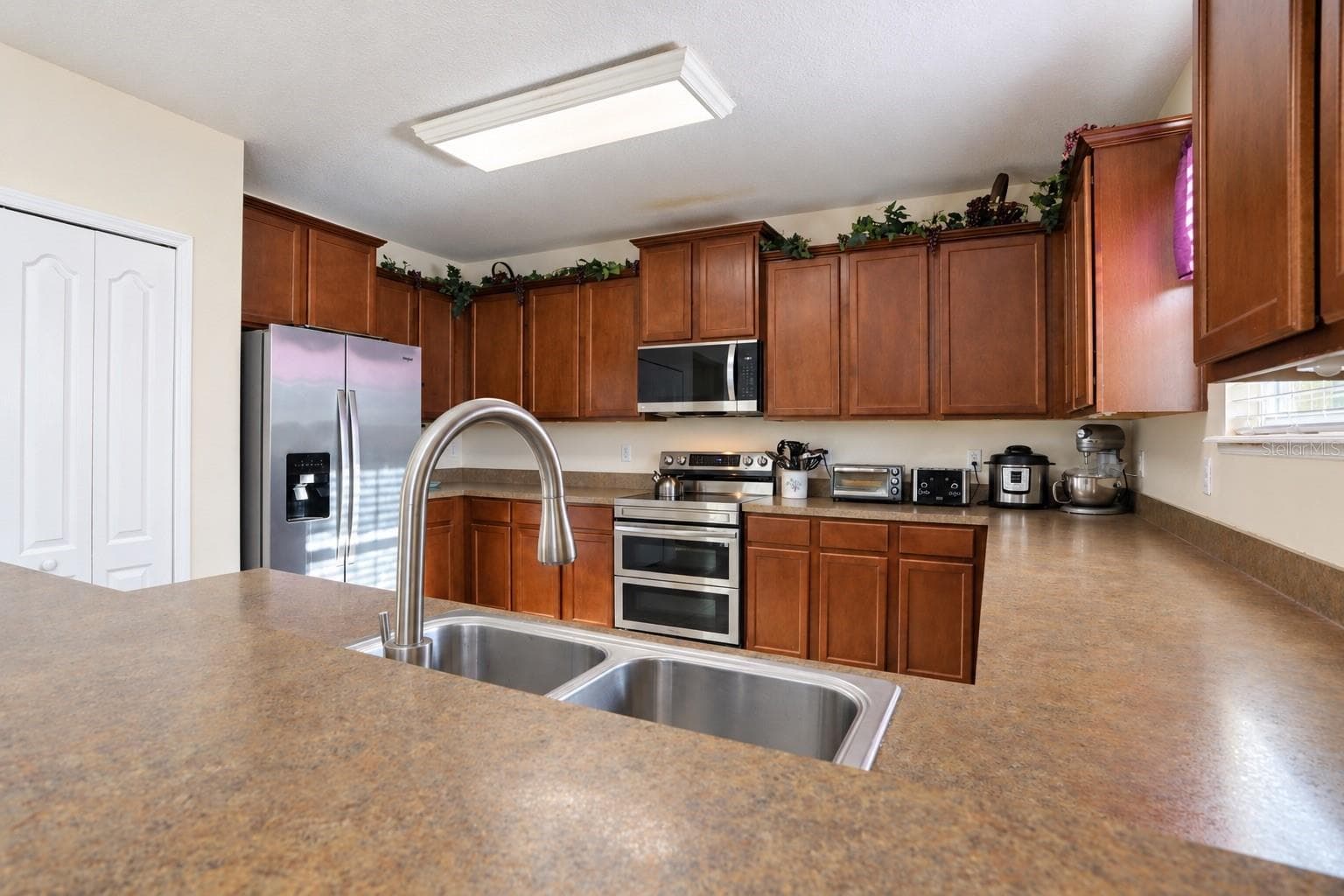 Single Family Residence at 1921 BETSY ROSS LN, ST CLOUD, photo 18 of 63