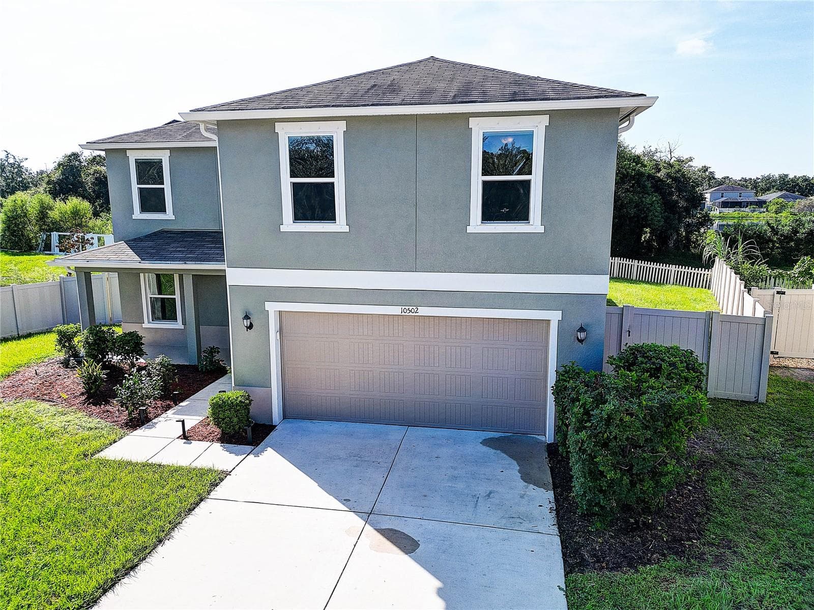 Single Family Residence at 10502 MEDFORD LAKE DR, RIVERVIEW, photo 2 of 48