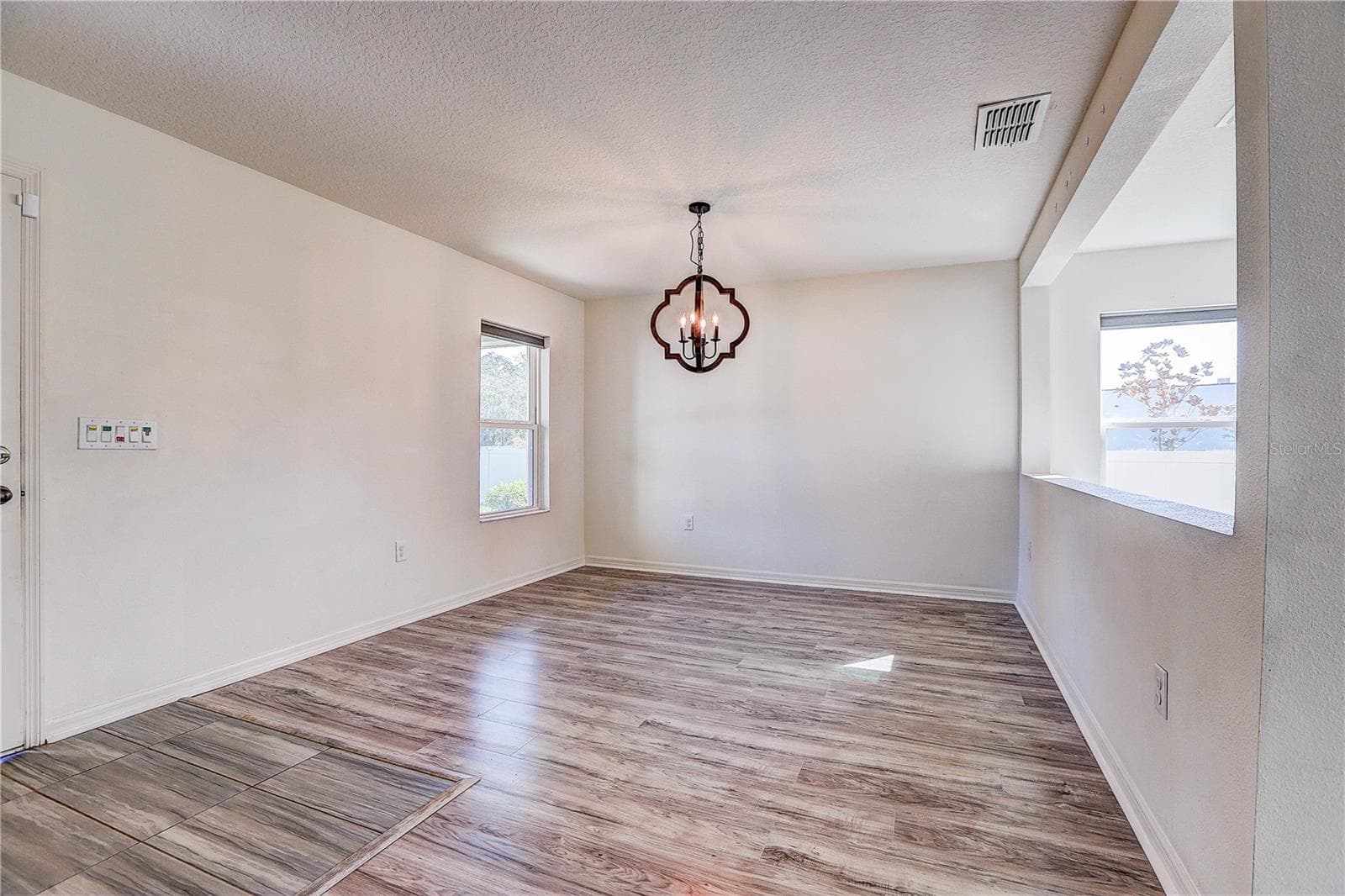 Single Family Residence at 10502 MEDFORD LAKE DR, RIVERVIEW, photo 6 of 48