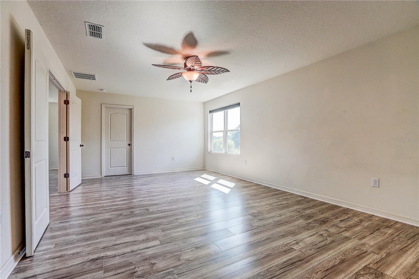 Single Family Residence at 10502 MEDFORD LAKE DR, RIVERVIEW, photo 21 of 48