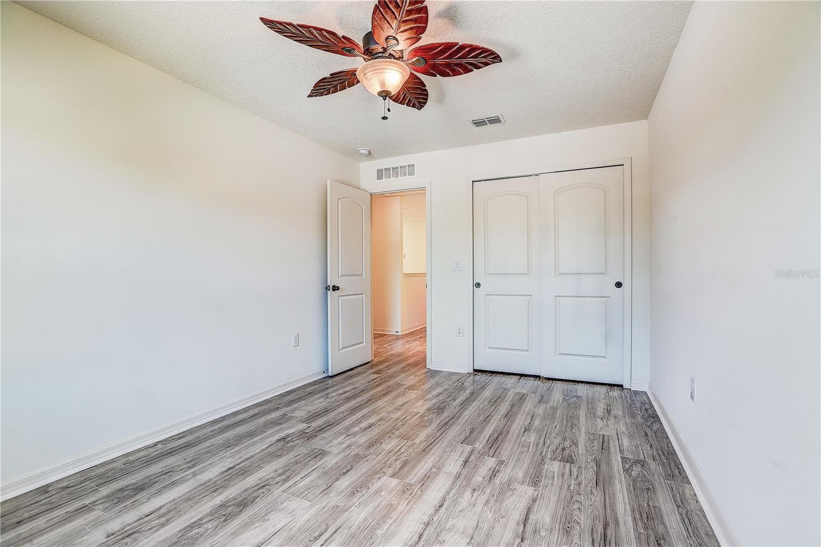 Single Family Residence at 10502 MEDFORD LAKE DR, RIVERVIEW, photo 27 of 48