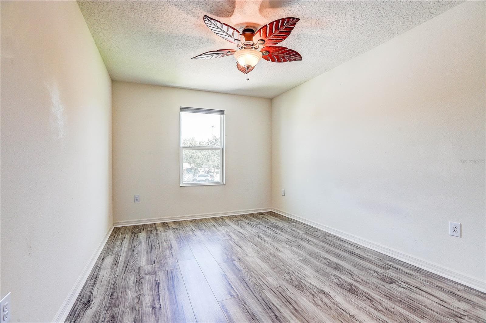 Single Family Residence at 10502 MEDFORD LAKE DR, RIVERVIEW, photo 28 of 48