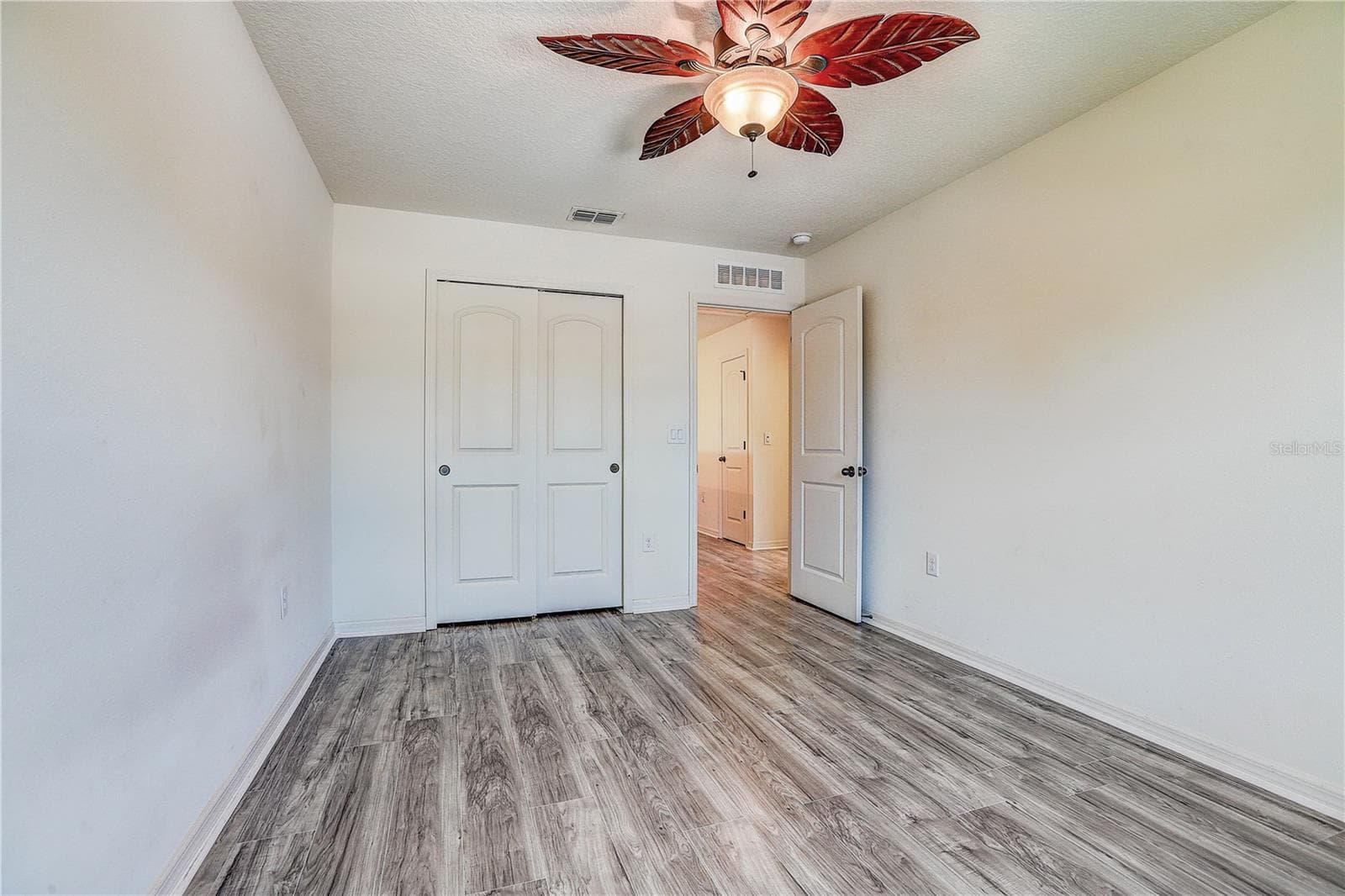 Single Family Residence at 10502 MEDFORD LAKE DR, RIVERVIEW, photo 29 of 48