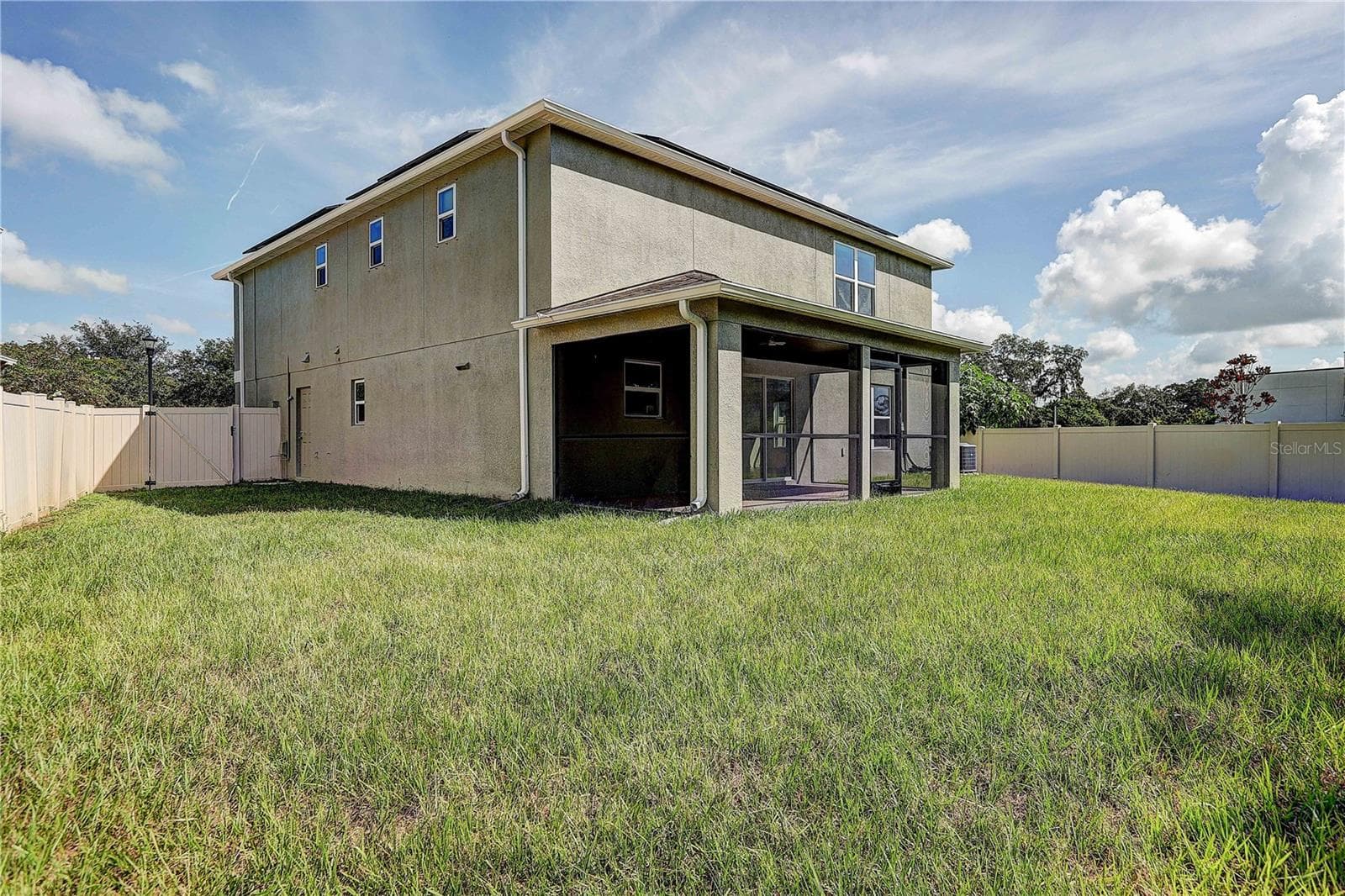 Single Family Residence at 10502 MEDFORD LAKE DR, RIVERVIEW, photo 41 of 48