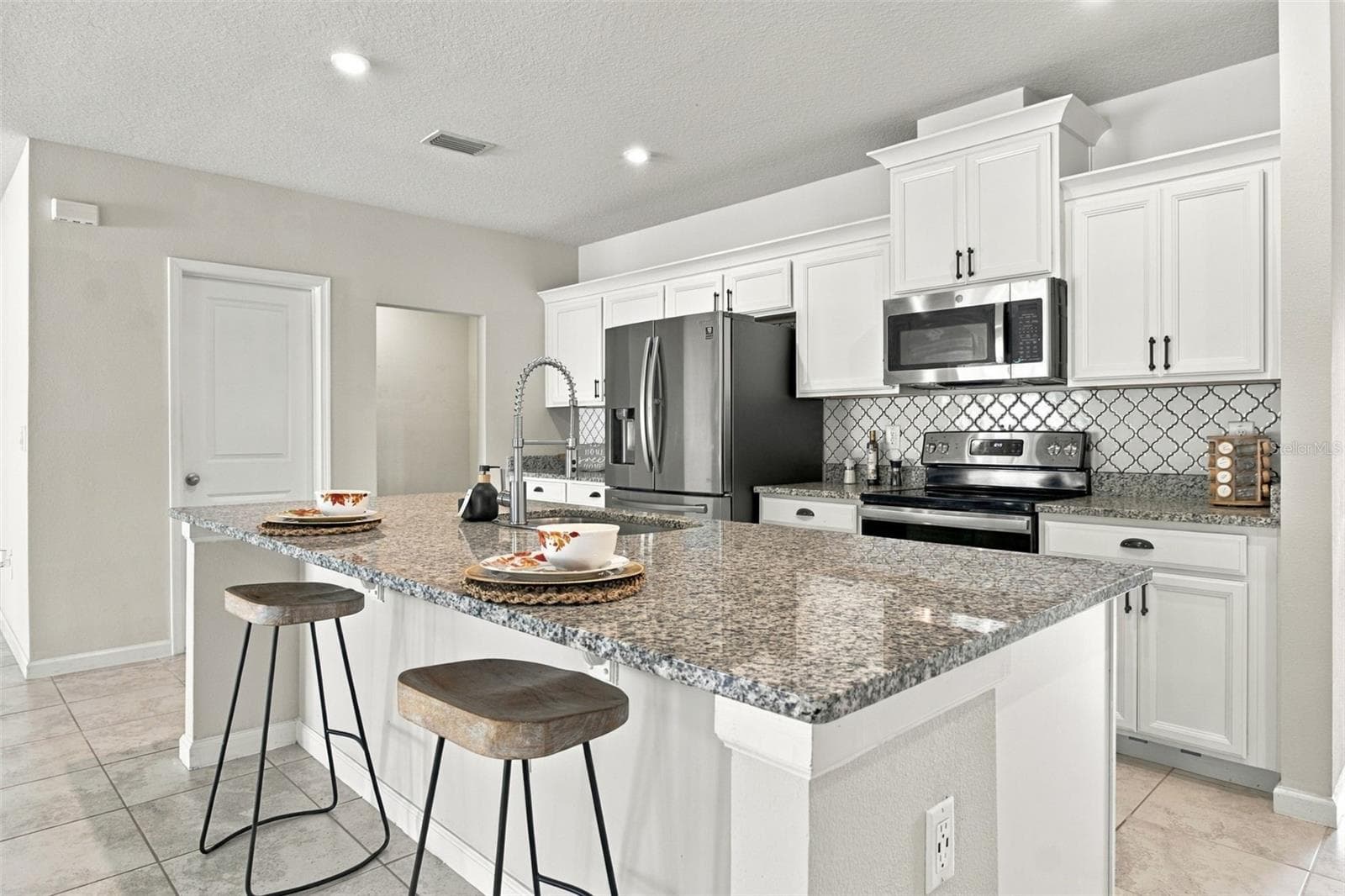 Single Family Residence at 10646 HAWKS LANDING DR, LAND O LAKES, photo 12 of 52