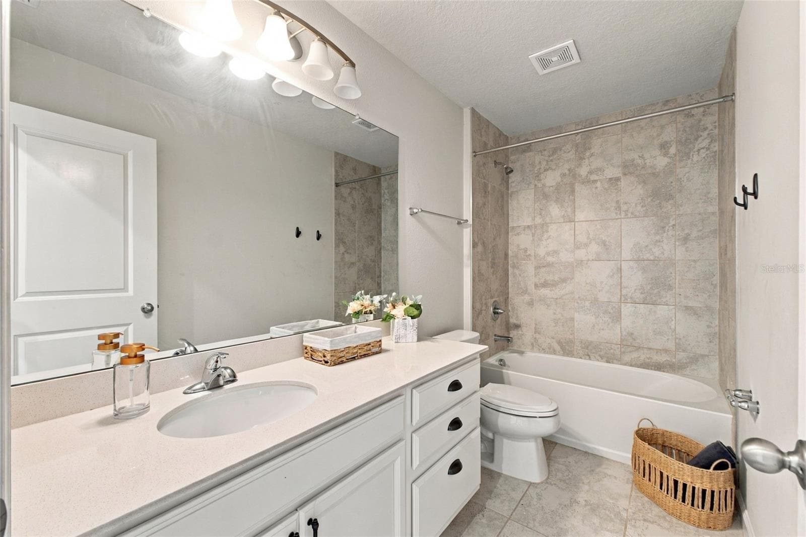 Single Family Residence at 10646 HAWKS LANDING DR, LAND O LAKES, photo 38 of 52