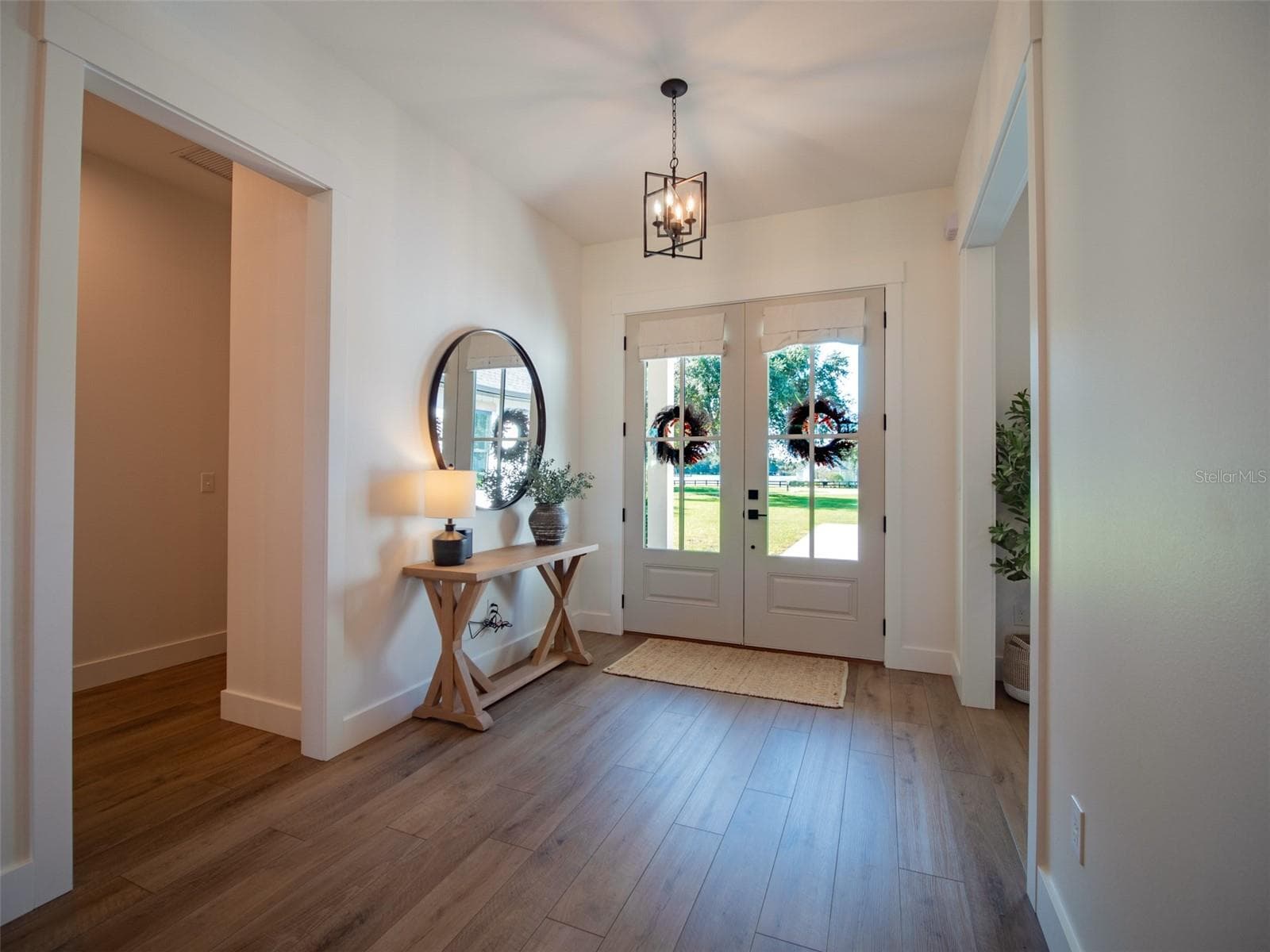 Single Family Residence at 159 SW GOVERNORS GLN, LAKE CITY, photo 3 of 64