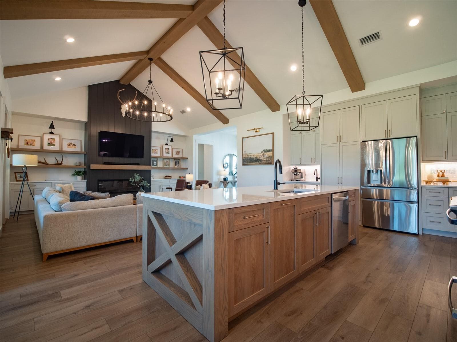 Single Family Residence at 159 SW GOVERNORS GLN, LAKE CITY, photo 7 of 64