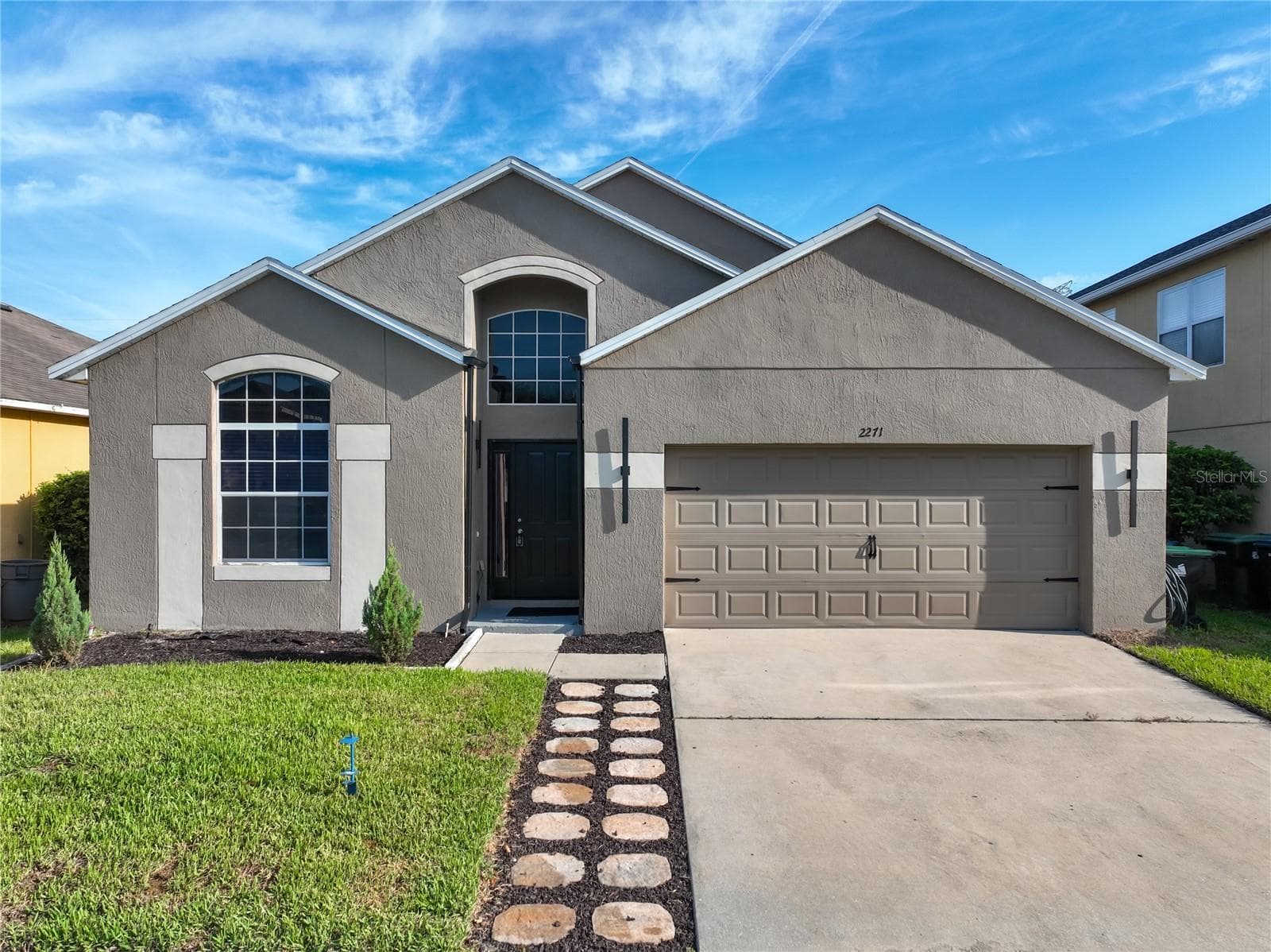 Single Family Residence at 2271 CRYSTAL FALLS WAY, ORLANDO, photo 2 of 40