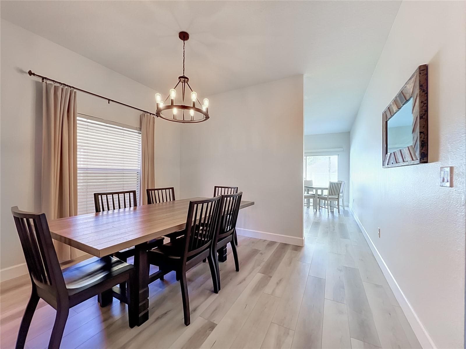 Single Family Residence at 2271 CRYSTAL FALLS WAY, ORLANDO, photo 9 of 40
