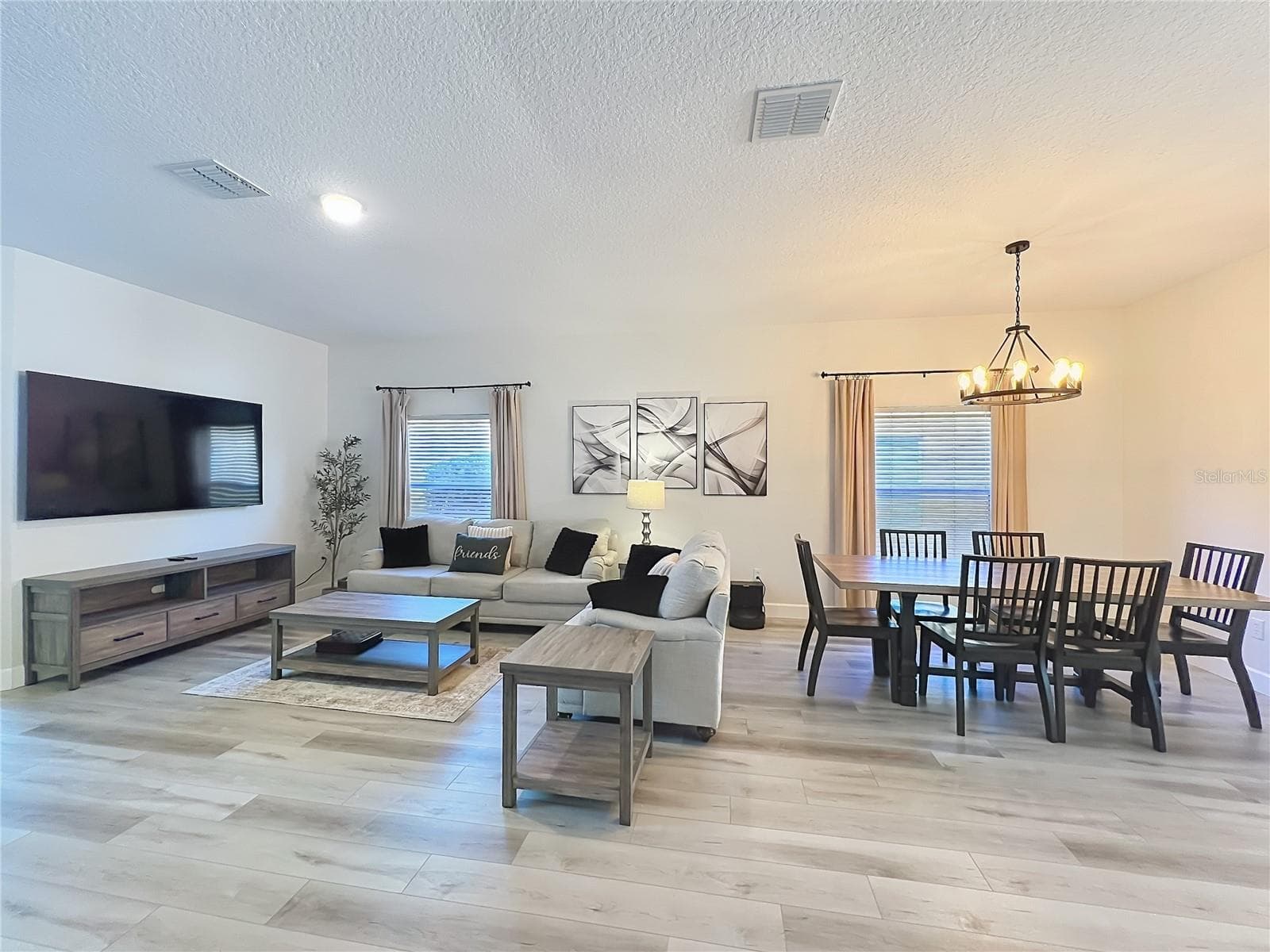 Single Family Residence at 2271 CRYSTAL FALLS WAY, ORLANDO, photo 11 of 40