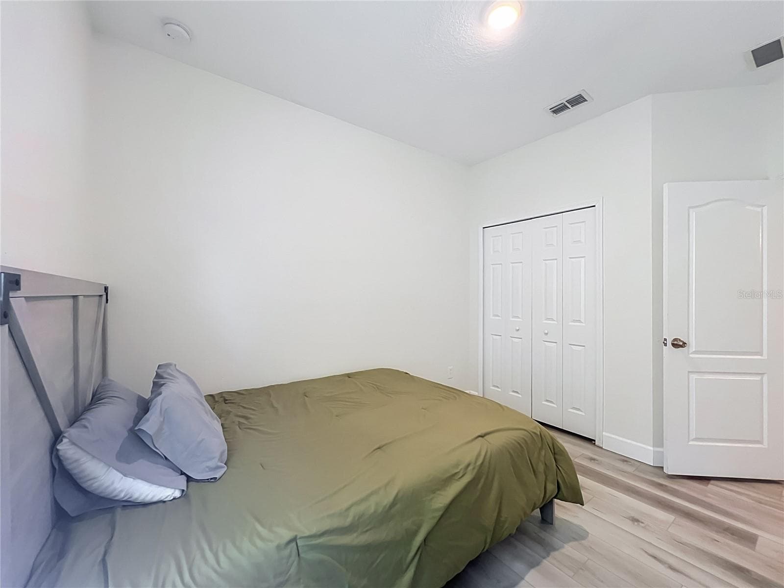 Single Family Residence at 2271 CRYSTAL FALLS WAY, ORLANDO, photo 19 of 40