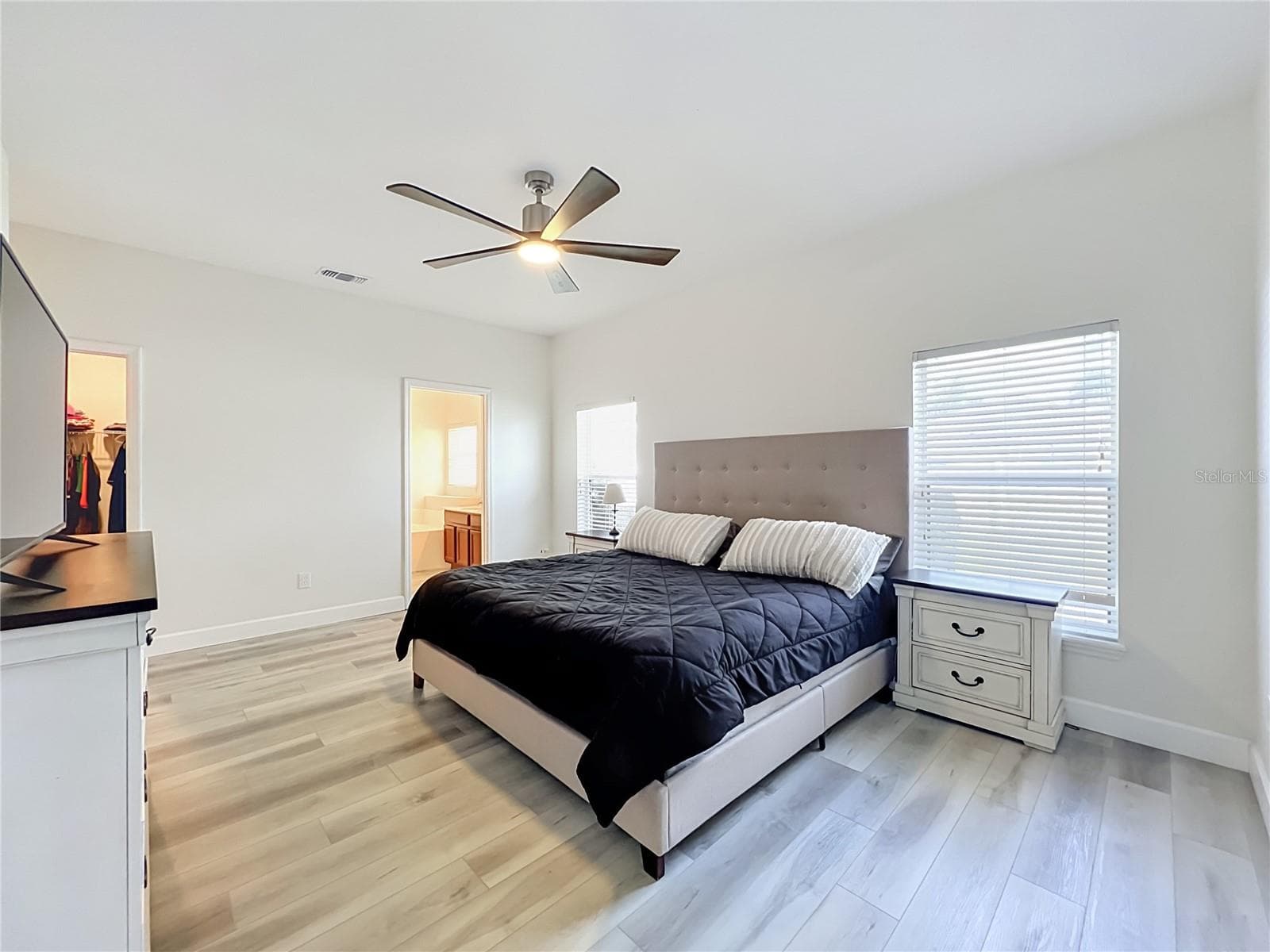 Single Family Residence at 2271 CRYSTAL FALLS WAY, ORLANDO, photo 25 of 40