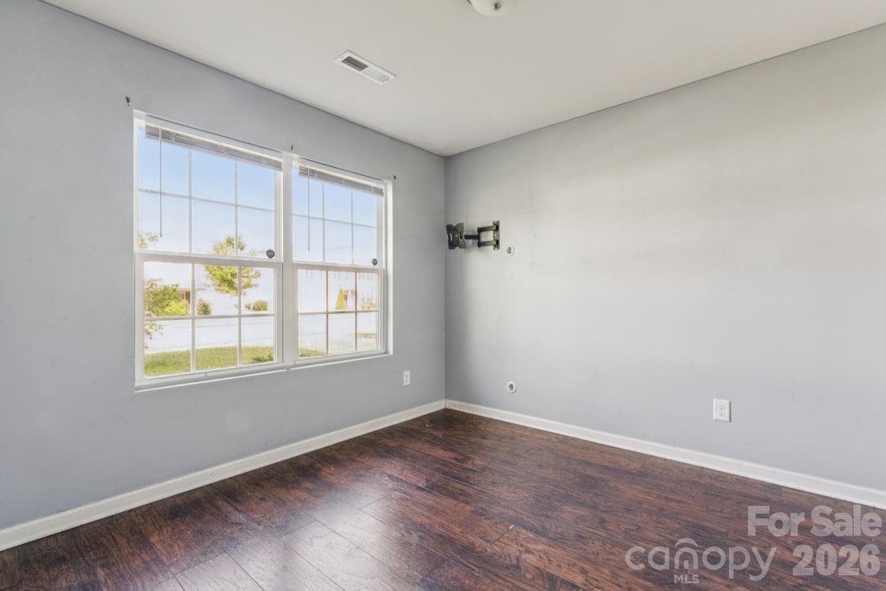 Single Family Residence at 107 Berrybeth Circle, China Grove, photo 10 of 32