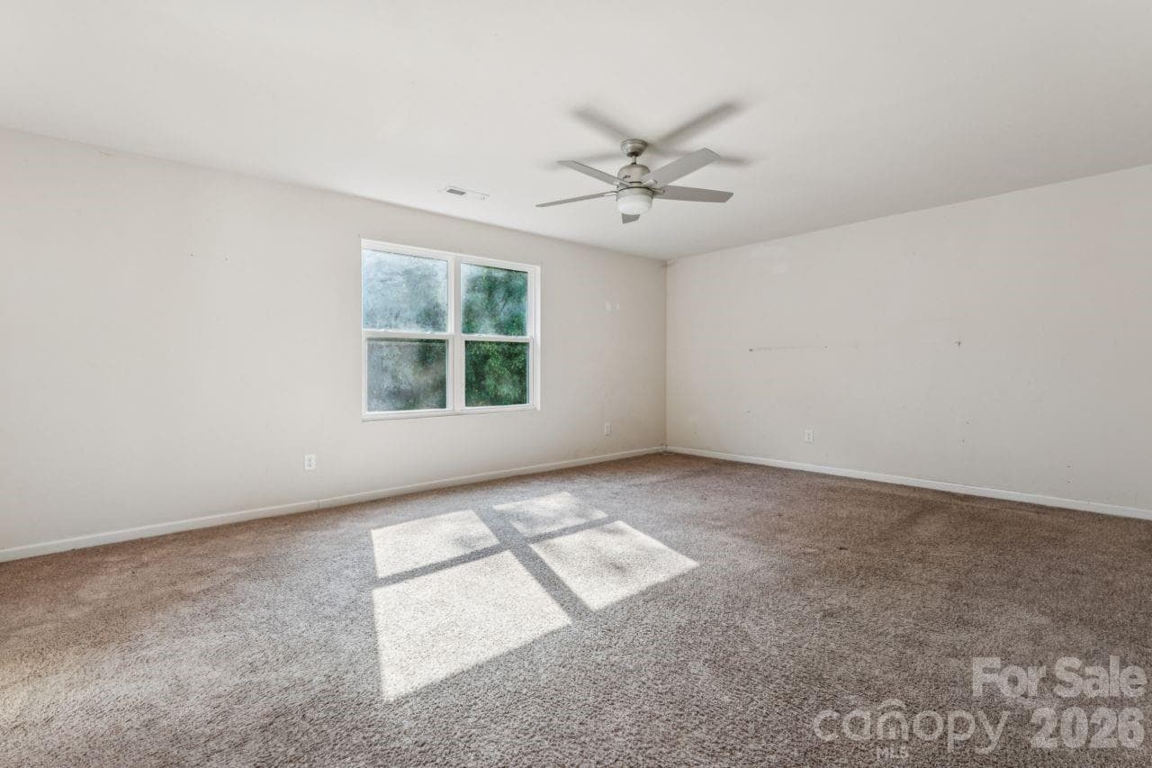 Single Family Residence at 107 Berrybeth Circle, China Grove, photo 13 of 32