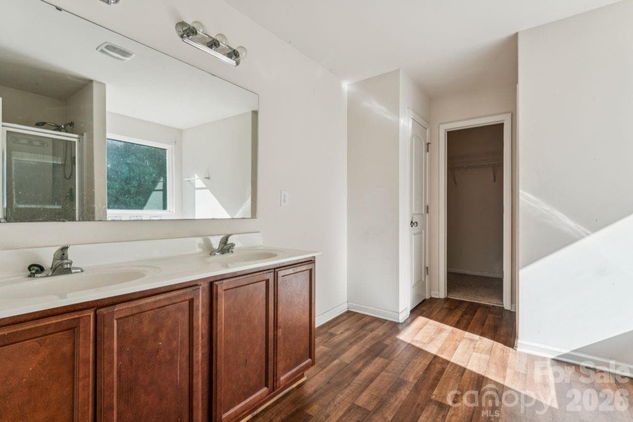 Single Family Residence at 107 Berrybeth Circle, China Grove, photo 16 of 32