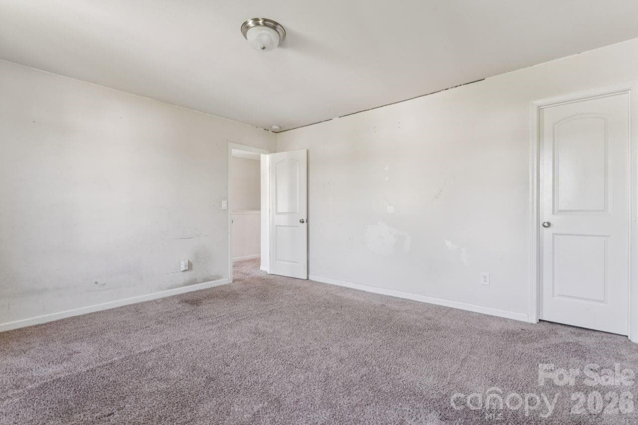 Single Family Residence at 107 Berrybeth Circle, China Grove, photo 18 of 32