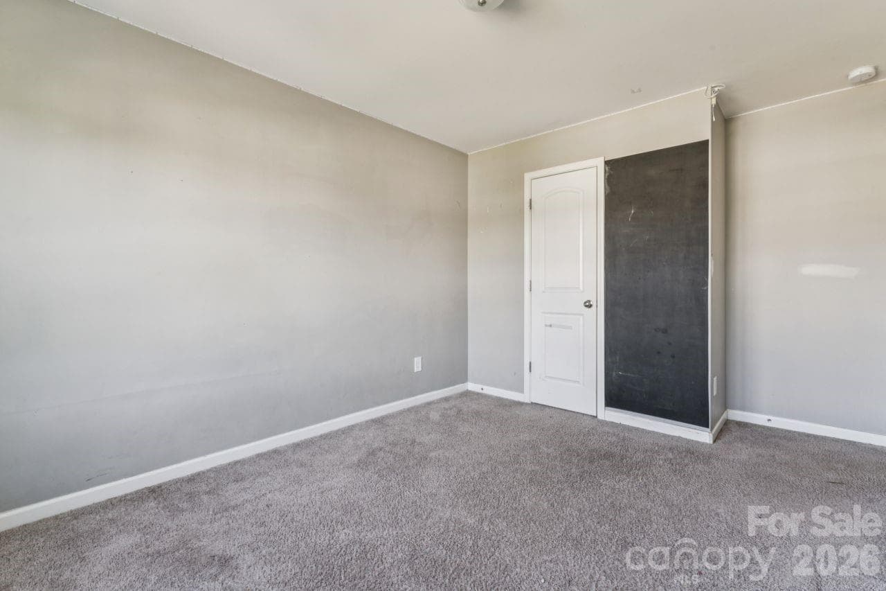 Single Family Residence at 107 Berrybeth Circle, China Grove, photo 22 of 32