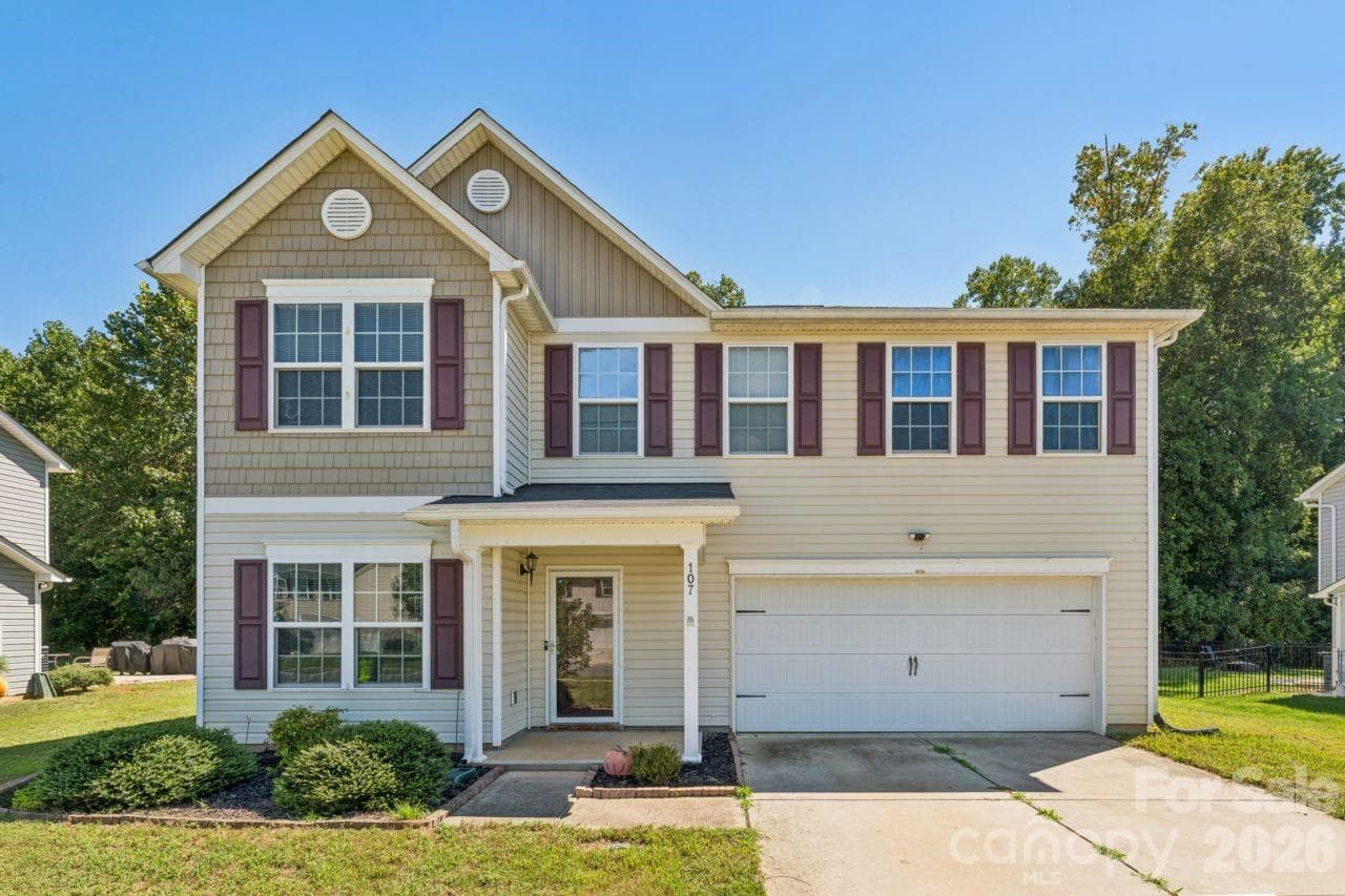 Single Family Residence at 107 Berrybeth Circle, China Grove, photo 28 of 32