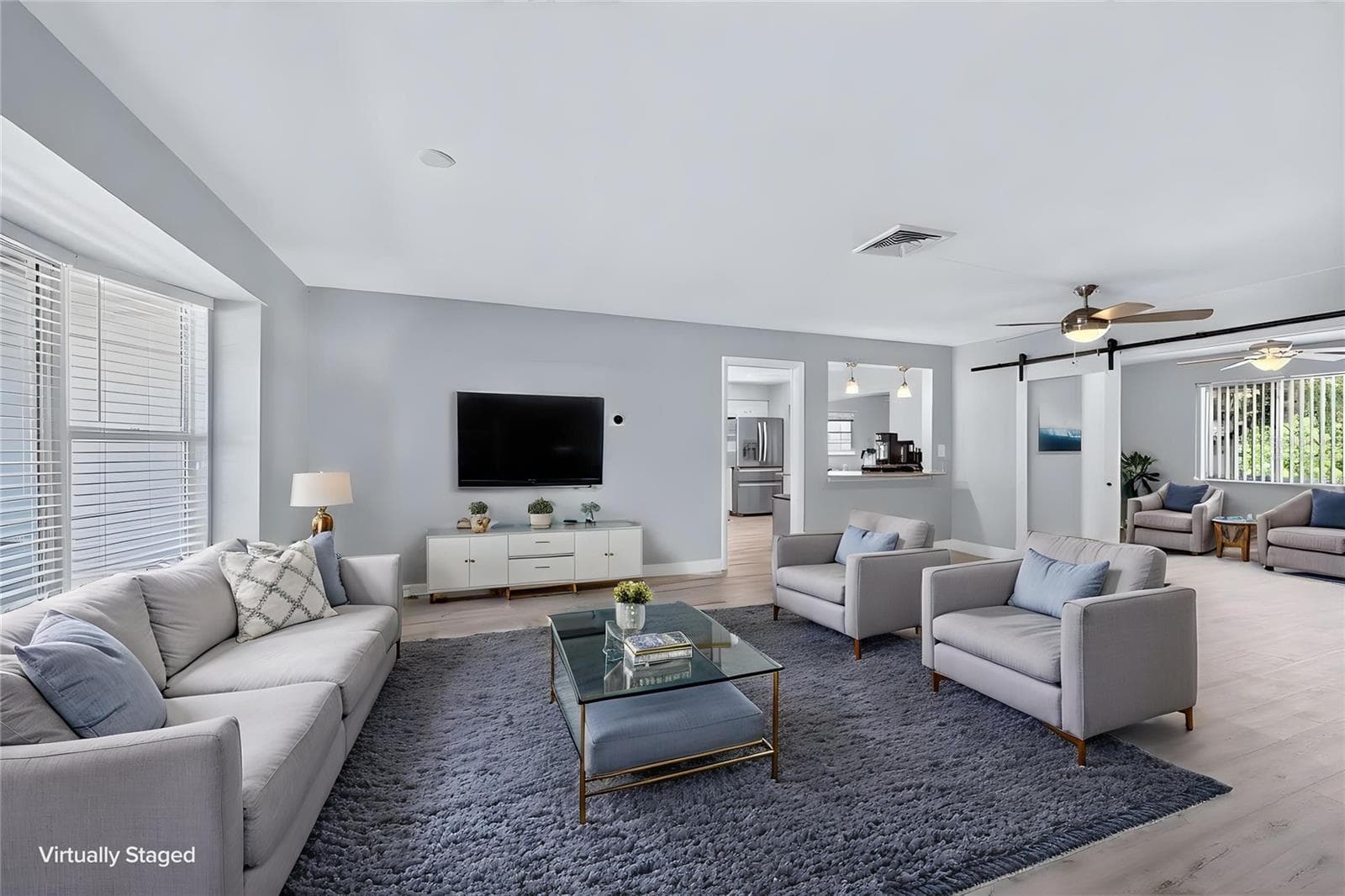 ***VIRTUALLY STAGED*** - 2159 GREENBRIAR BLVD, CLEARWATER