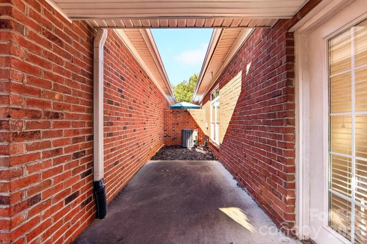 Townhouse at 343 Liverpool Road, Rock Hill, photo 42 of 47