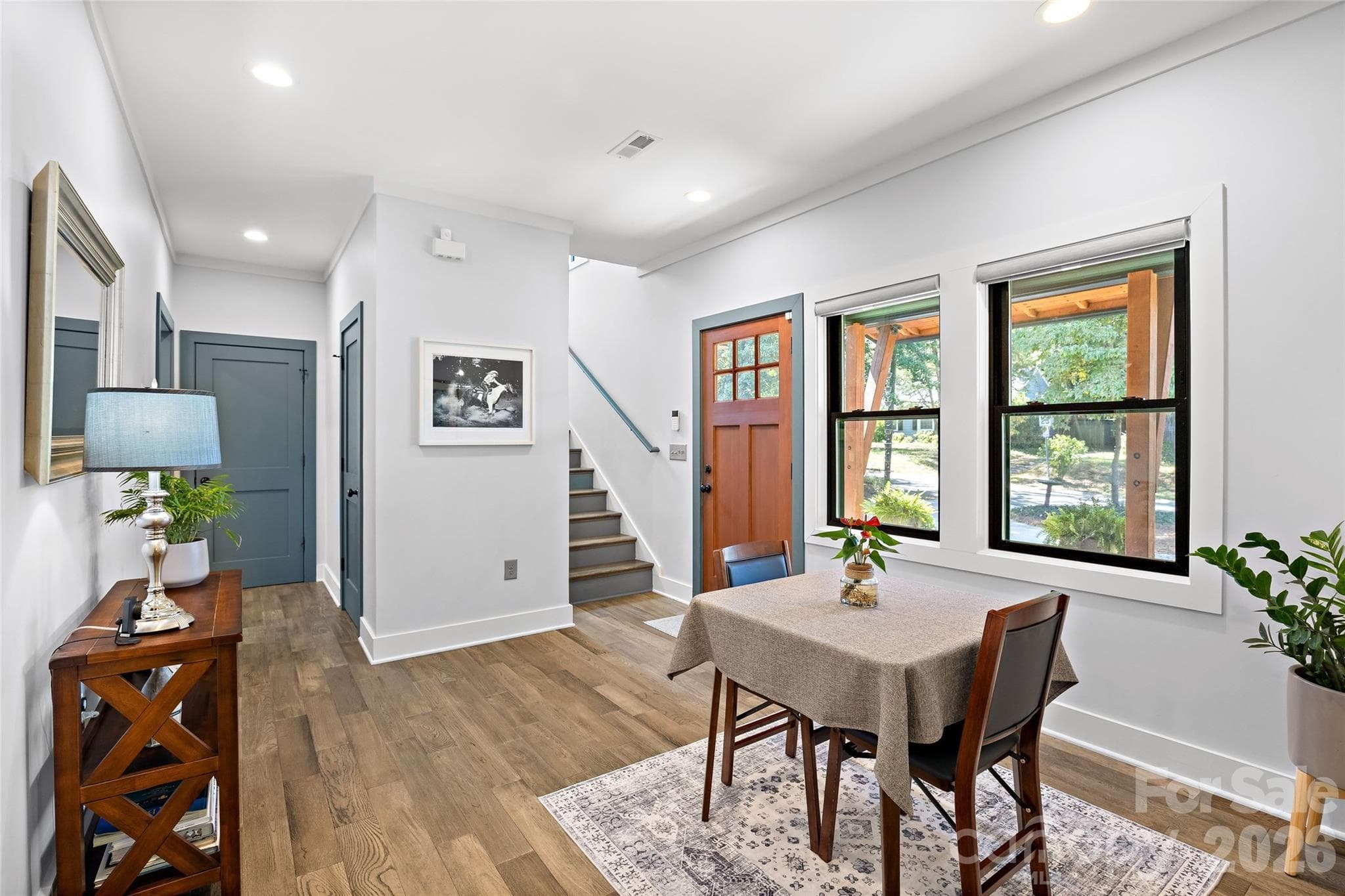 Single Family Residence at 1518 Ivey Drive, Charlotte, photo 7 of 48