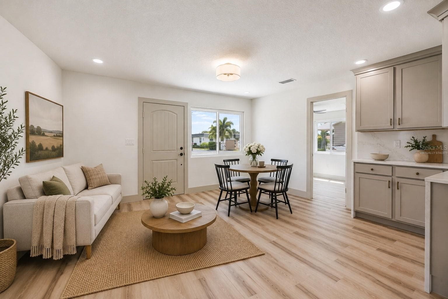 Virtually Staged, Great Room. - 7851 40TH AVE N, ST PETERSBURG