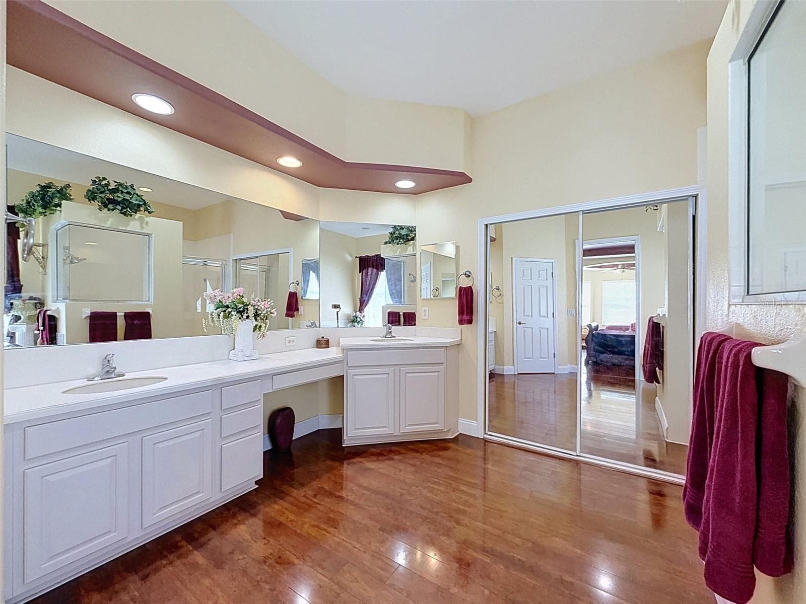 Single Family Residence at 11352 OYSTER BAY CIR, NEW PORT RICHEY, photo 20 of 48