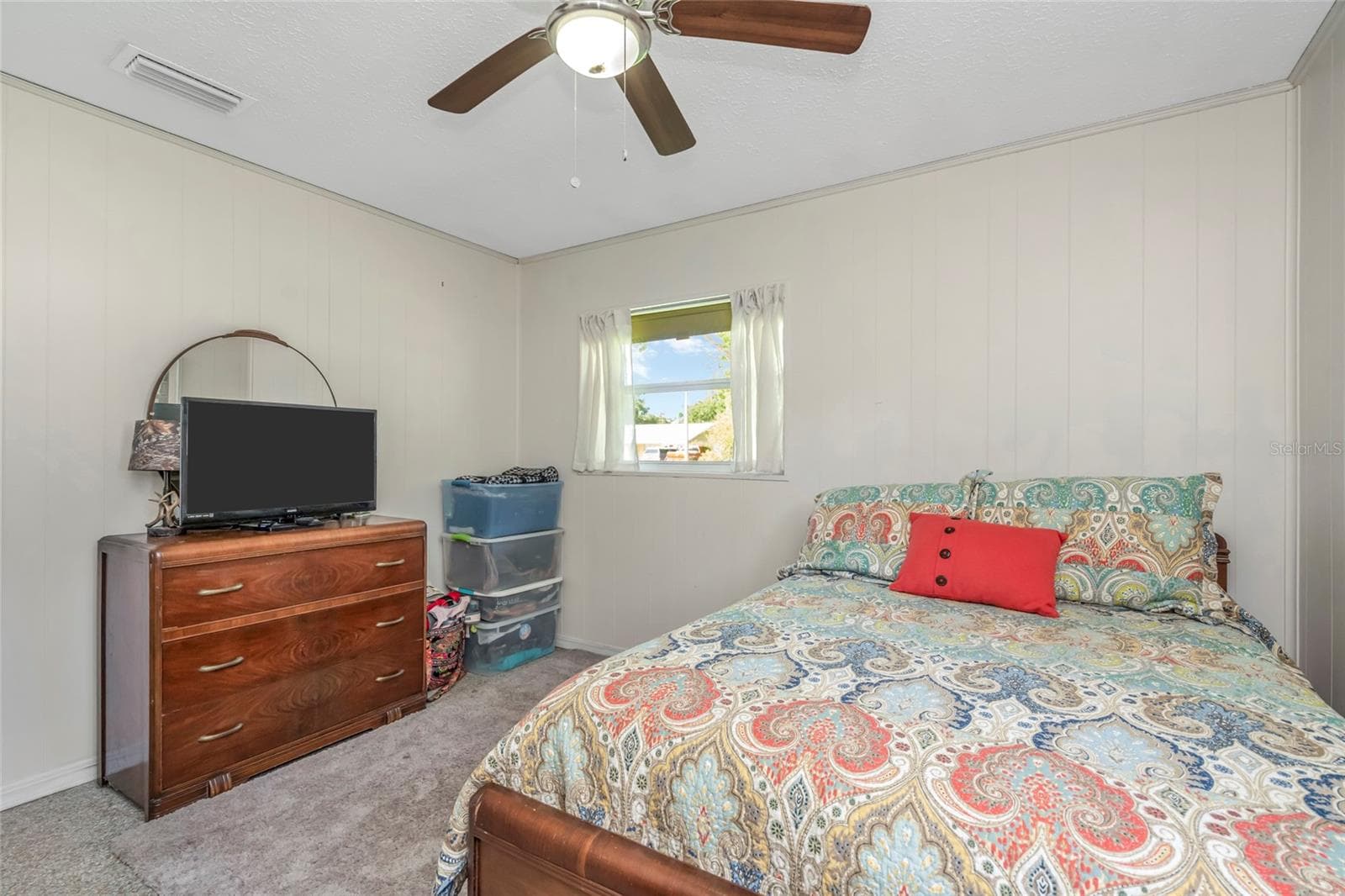Single Family Residence at 12212 FLORAL LN, THONOTOSASSA, photo 18 of 33