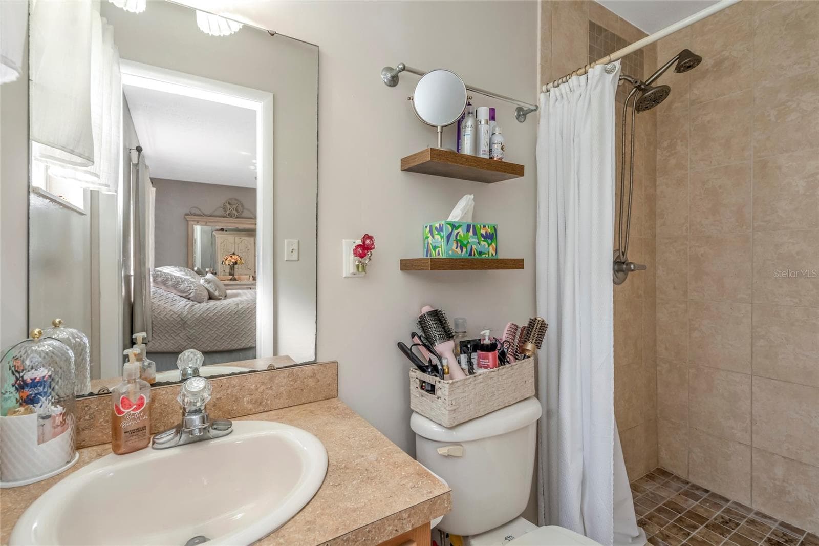 Single Family Residence at 12212 FLORAL LN, THONOTOSASSA, photo 24 of 33