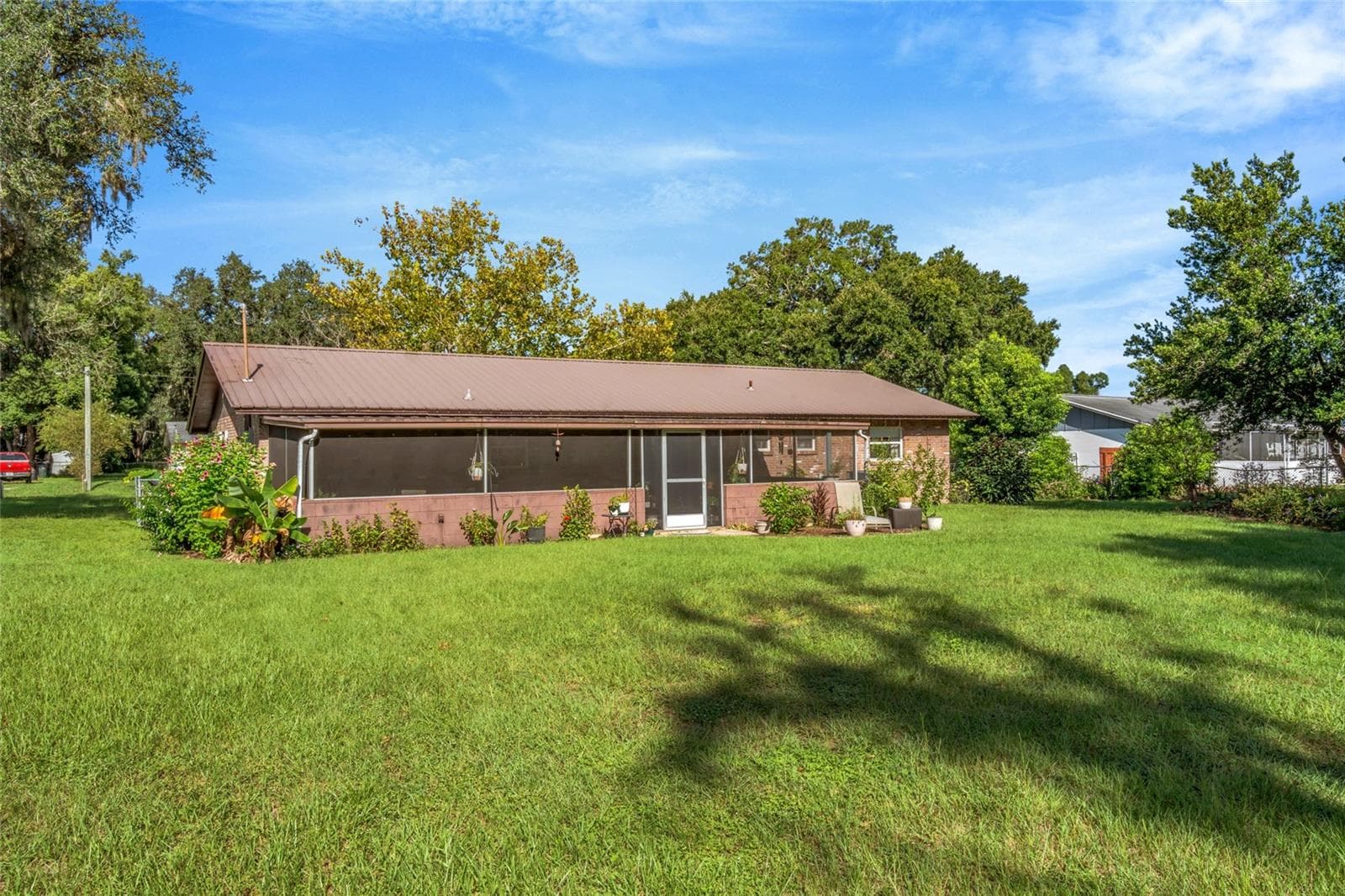 Single Family Residence at 12212 FLORAL LN, THONOTOSASSA, photo 29 of 33