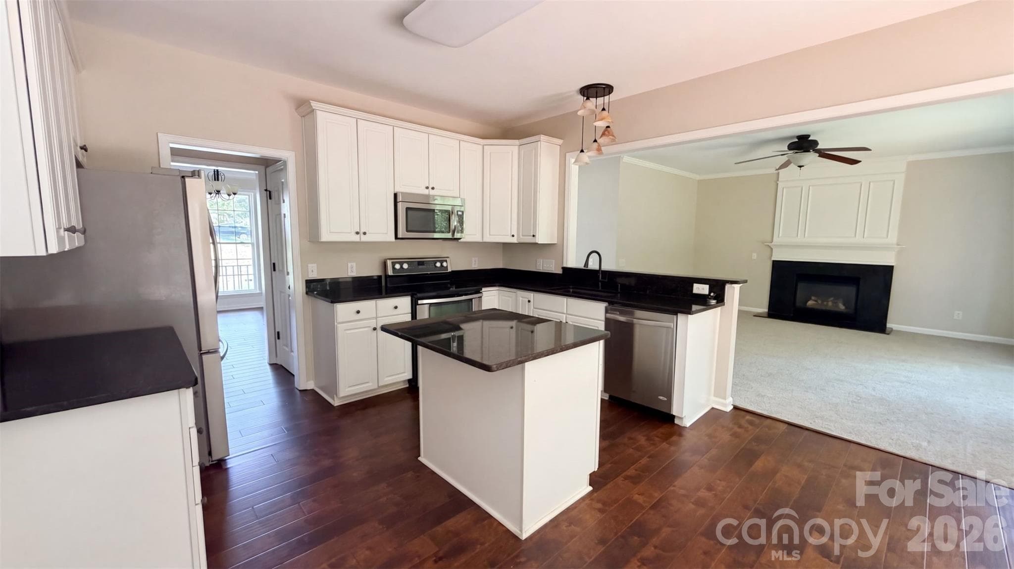 Single Family Residence at 7744 Epping Forest Drive, Huntersville, photo 6 of 19