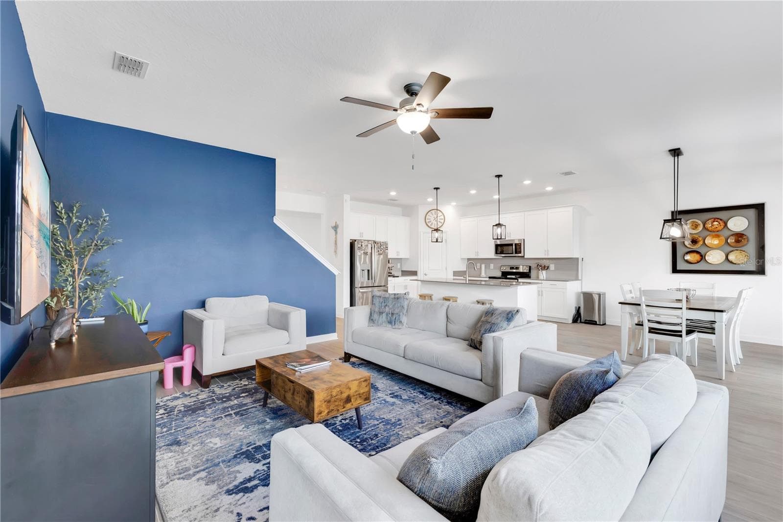 Single Family Residence at 2478 RELAXING LN, KISSIMMEE, photo 8 of 36