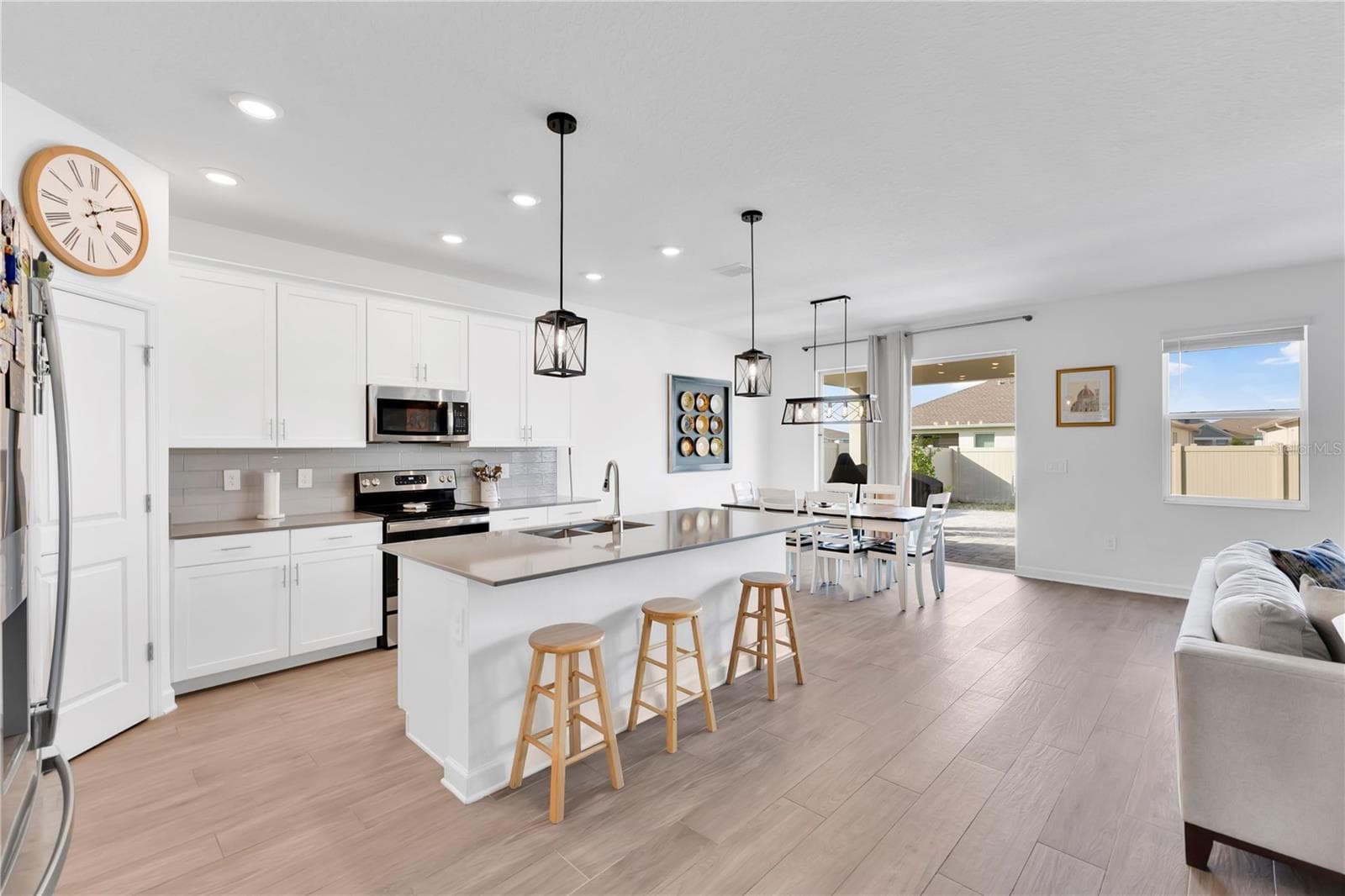 Single Family Residence at 2478 RELAXING LN, KISSIMMEE, photo 11 of 36