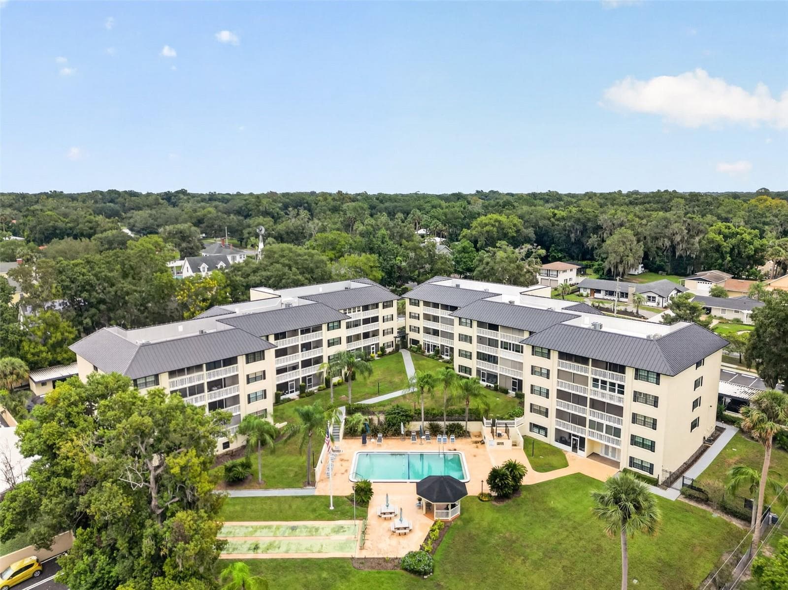 Condominium at 101 N GRANDVIEW ST #111, MOUNT DORA, photo 3 of 59