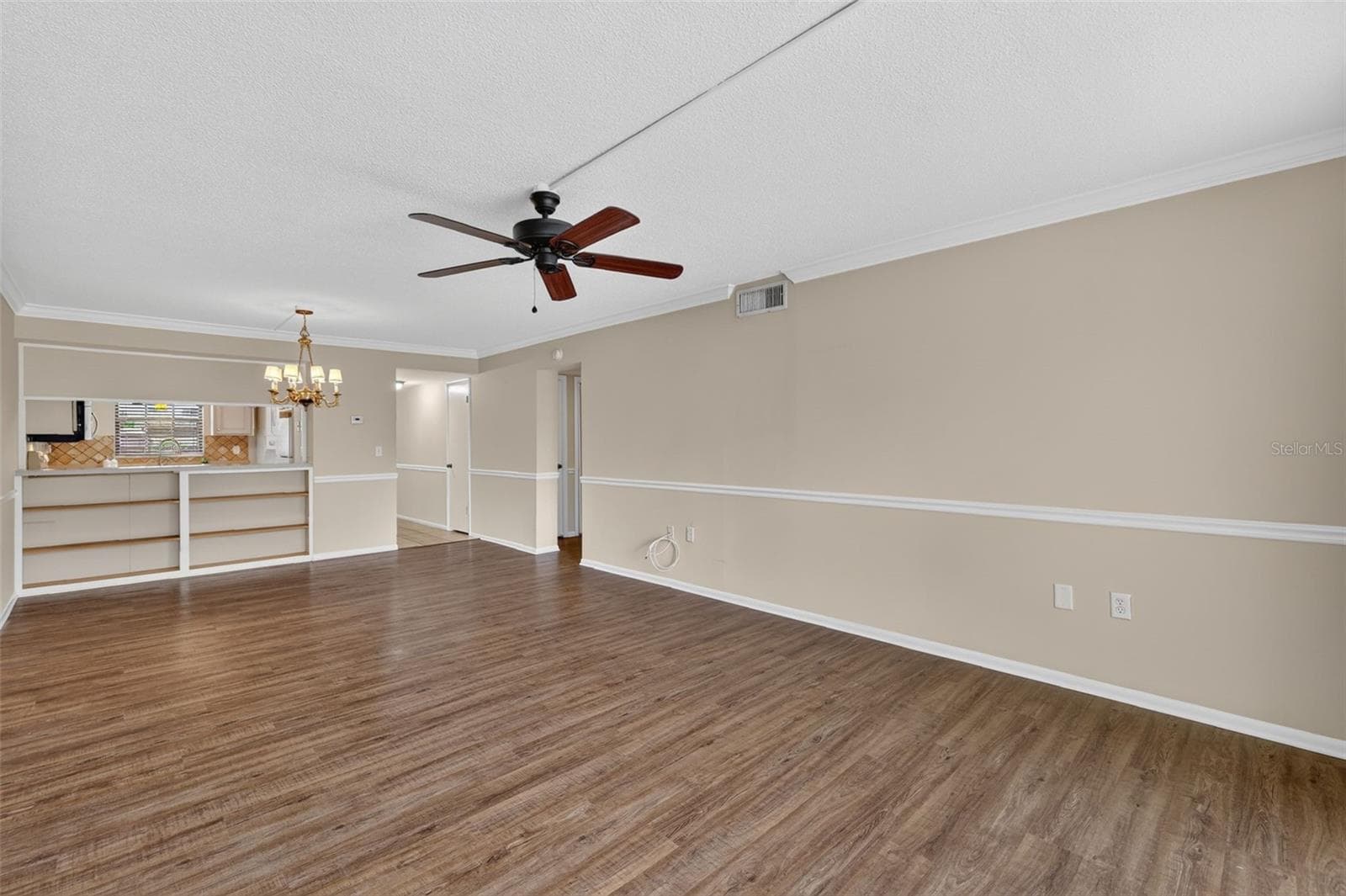 Condominium at 101 N GRANDVIEW ST #111, MOUNT DORA, photo 13 of 59