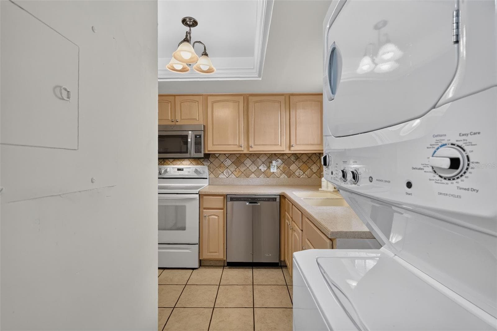 Condominium at 101 N GRANDVIEW ST #111, MOUNT DORA, photo 19 of 59